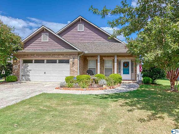 5th image of 2442 Bell Manor Dr SW