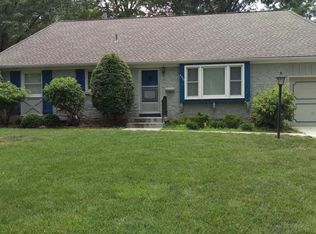 8334 Beverly Dr, Overland Park, KS 66207