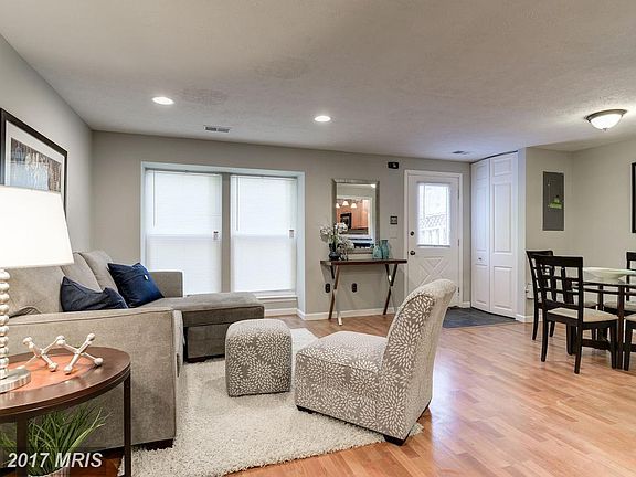 4th image of 32 Whitechurch Ct