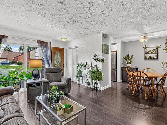 3rd image of 4157 W College AVENUE
