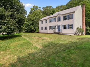 17 Egret Rd, East Lyme, CT 06333