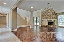 1st image of 204 Canyon Valley Dr
