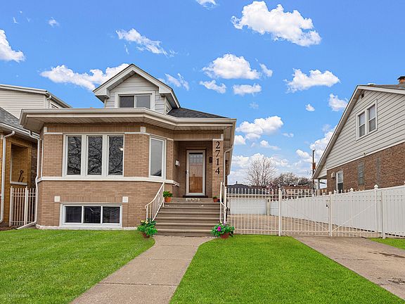 2nd image of 2714 N Mango Ave