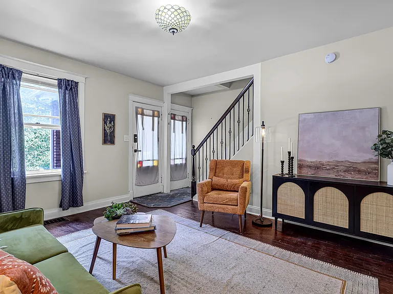 3335 Salena St — Photo 4