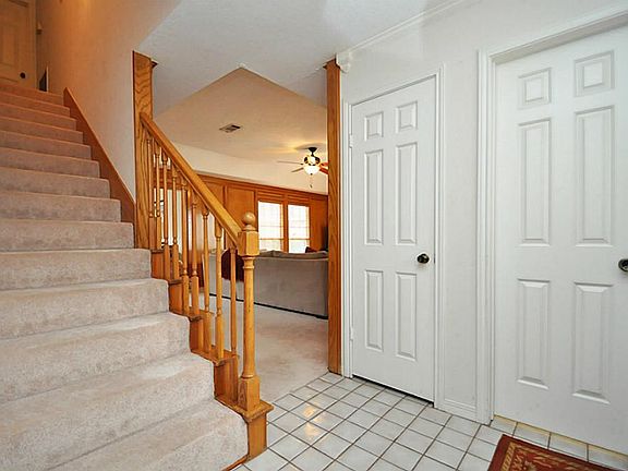 5th image of 22502 Cove Hollow Dr