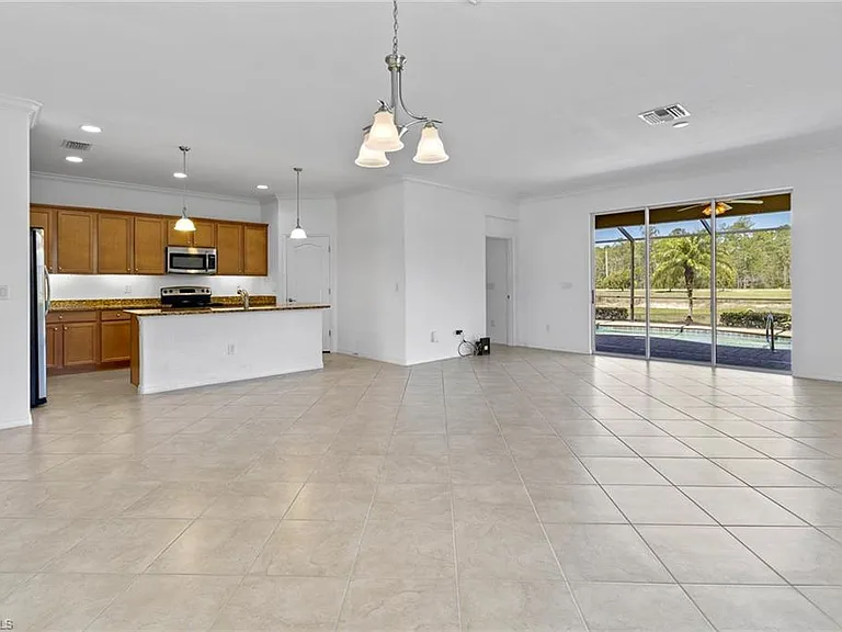 7959 Princeton Dr — Photo 3