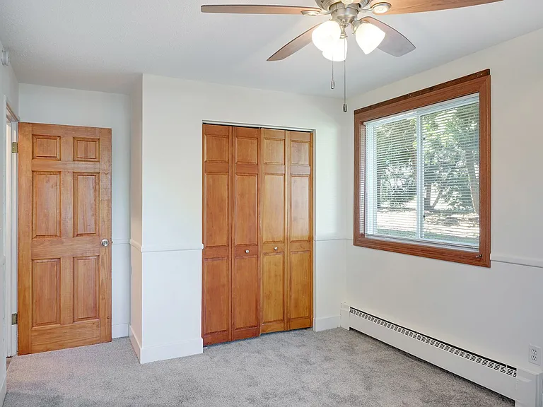 2407 Hampshire Ave — Photo 12
