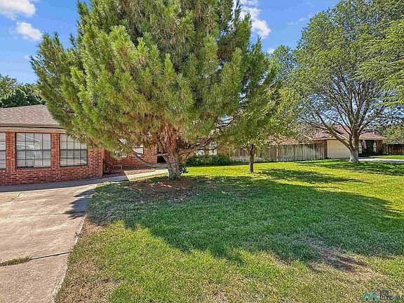 3rd image of 4409 Buena Vida Ct