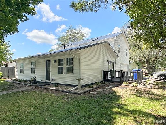 2nd image of 1012 Chippewa Ln