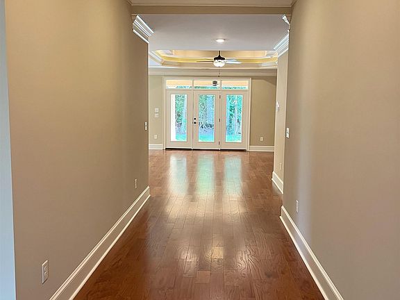 3rd image of 450 Pompano Court