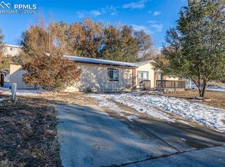 865 Desert Cir, Fountain, CO 80817