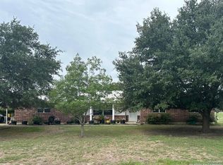 251 COUNTY ROAD 444, Hondo, TX 78861