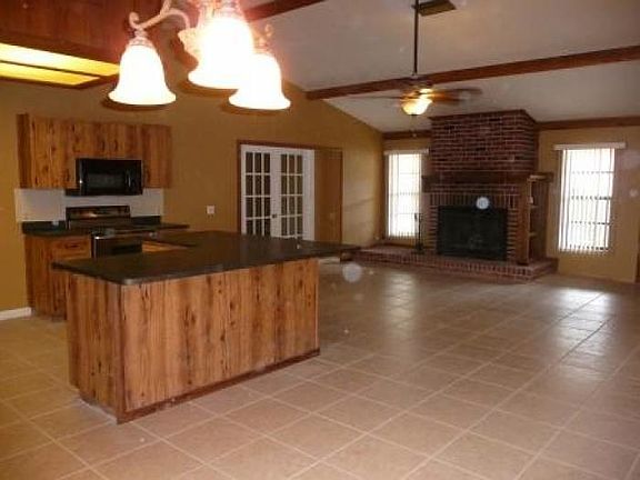 Spacious Family Room