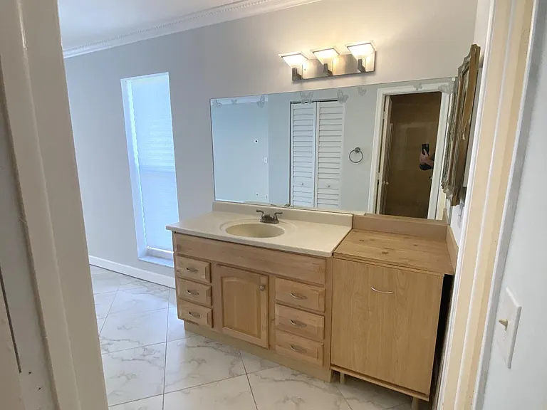 2480 Juniper Dr #204 — Photo 16
