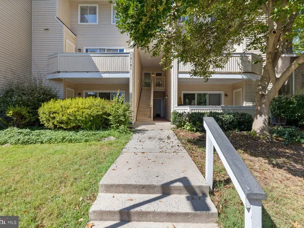 13121 Wonderland Way #13-140, Germantown, MD 20874