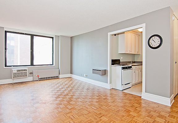 2nd image of 1641 3rd Ave APT 21B