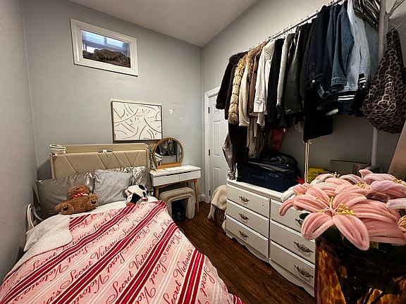 5th image of 109 Endicott St APT 1
