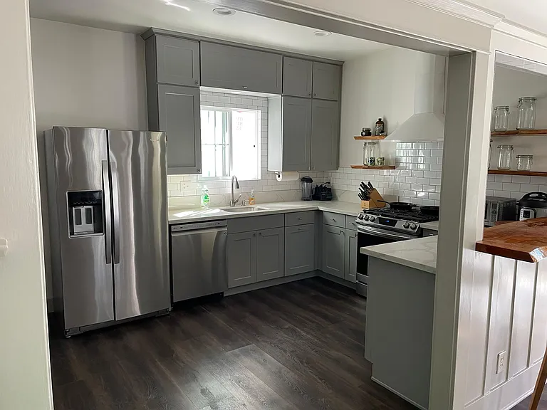 1231 W 9th St — Photo 10