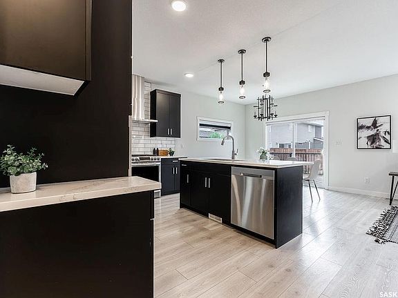 4th image of 213 Dubois CRESCENT