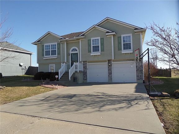 2nd image of 603 Fall Creek Dr