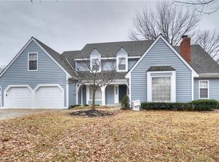 10903 W 124th St, Overland Park, KS 66213