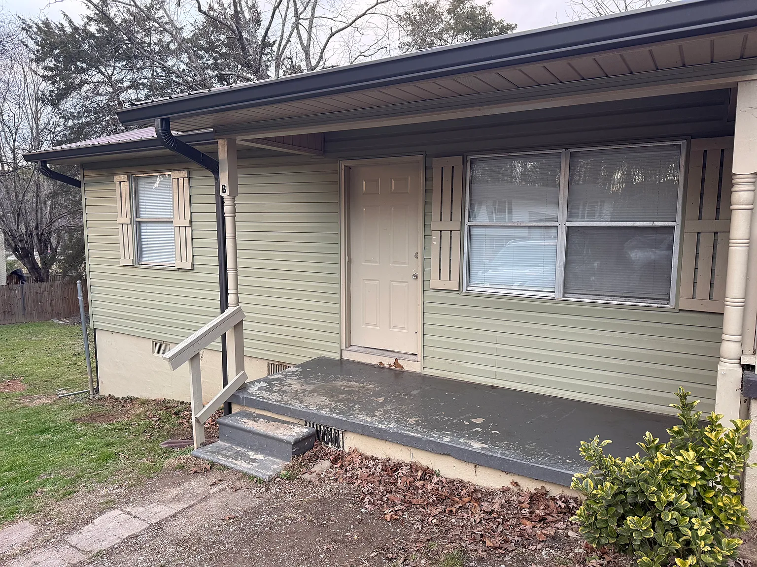 2 bed, 760 sqft, $1,100 — Photo 1