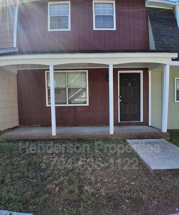 255 N 3rd St #3