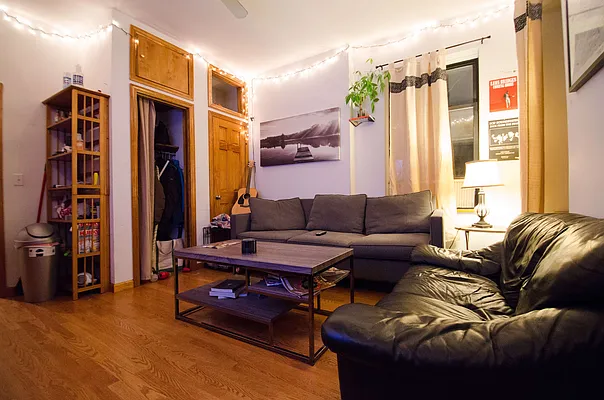 Rented by Compass | media 12