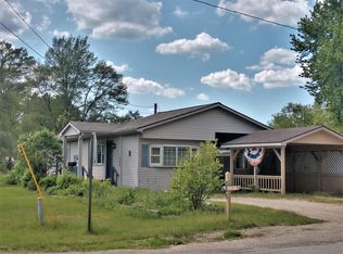 355 6th St, Morley, MI 49336