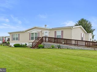 196 Chesapeake Est, Thomasville, PA 17364