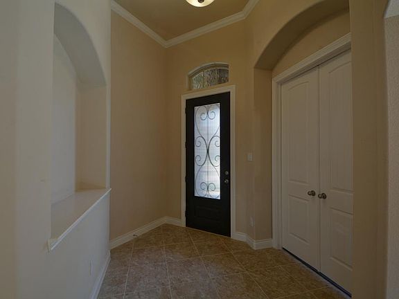 3rd image of 4022 Graham Heights Ln