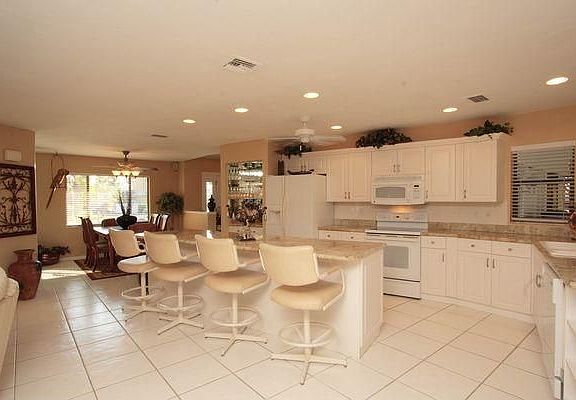4th image of 1405 Osprey Ave