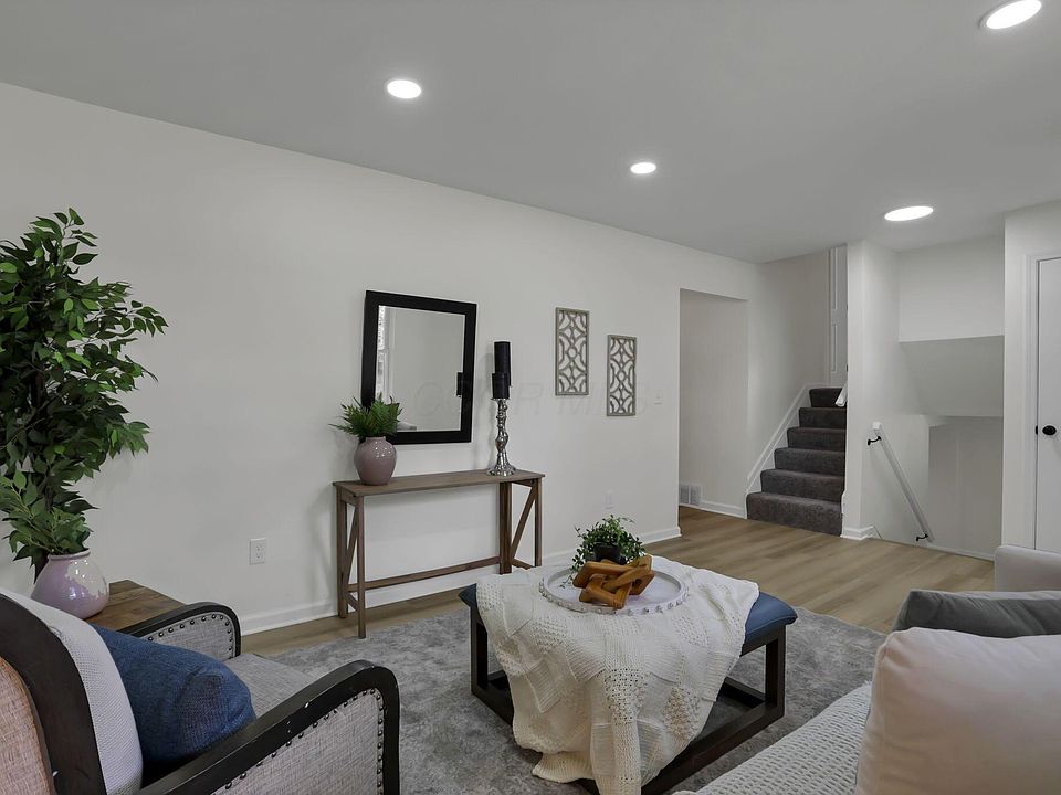 3474 Highland St, Grove City, OH 43123 | MLS #226020043 | Zillow