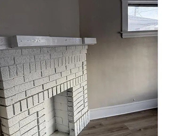 11903 Fairport Ave — Photo 4