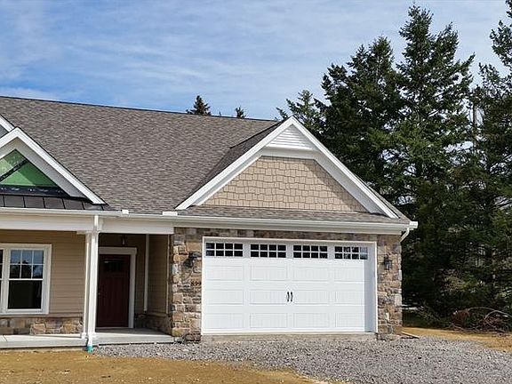 2nd image of 899 Hearthstone Cir