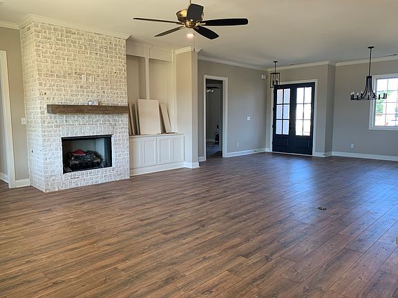 4th image of 2079 Livingston Way #J1164x