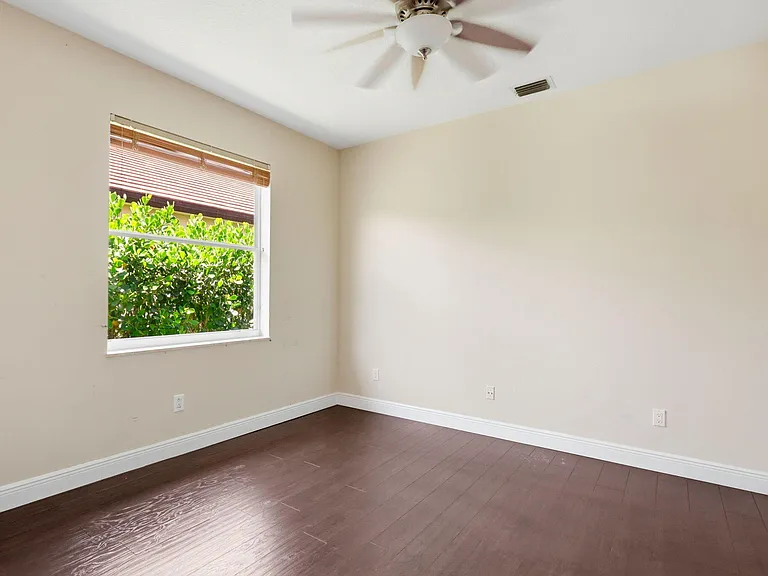 21653 Marigot Dr — Photo 38