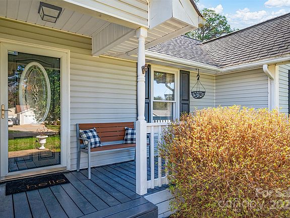 2nd image of 3568 Carington Ln