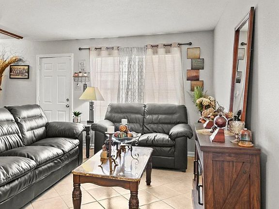 4th image of 1768 Boulevard De Province