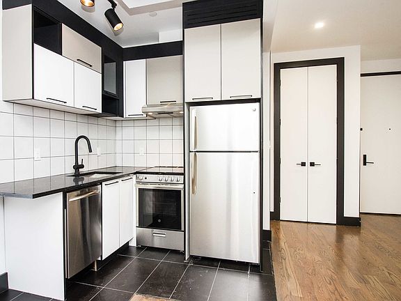 3rd image of 277 Evergreen Ave #2F