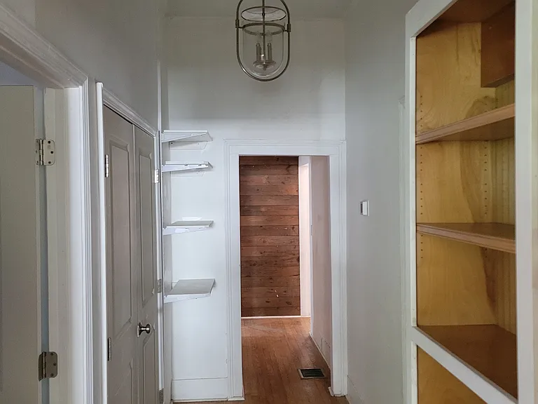 1311 S Person St — Photo 16