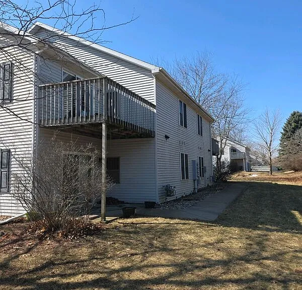 2318 Valley Rd — Photo 14