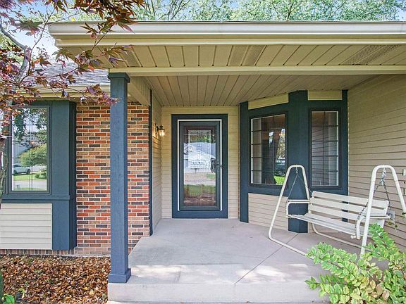 3rd image of 51785 Meadow Wood Ct
