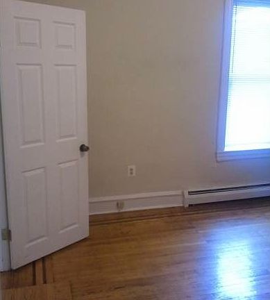 2nd image of 4703 Longshore Ave