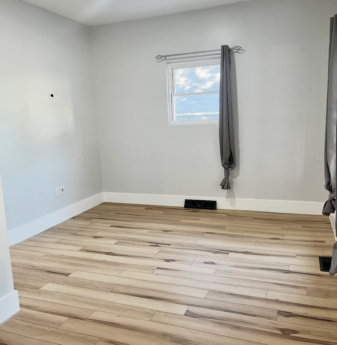 3 bed, 800 sqft, $1,250 — Photo 3