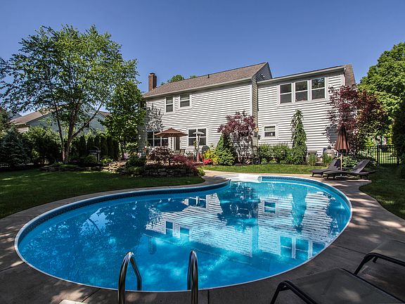 2nd image of 5701 Cali Glen Ln