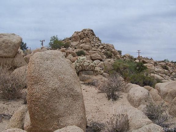 2nd image of 57665 Manzanita Dr