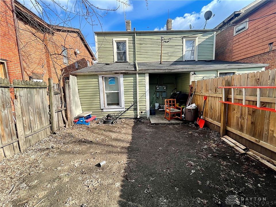 2nd image of 419-421 N 3rd St