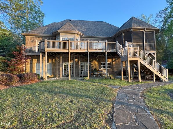 955 Sagamore Dr, Louisburg, NC 27549
