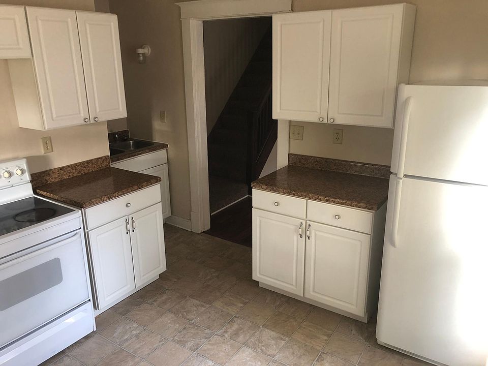 1st image of 220 N 22nd St